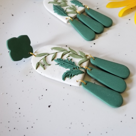 Handcrafted polymer clay earrings - Picture 3 of 5